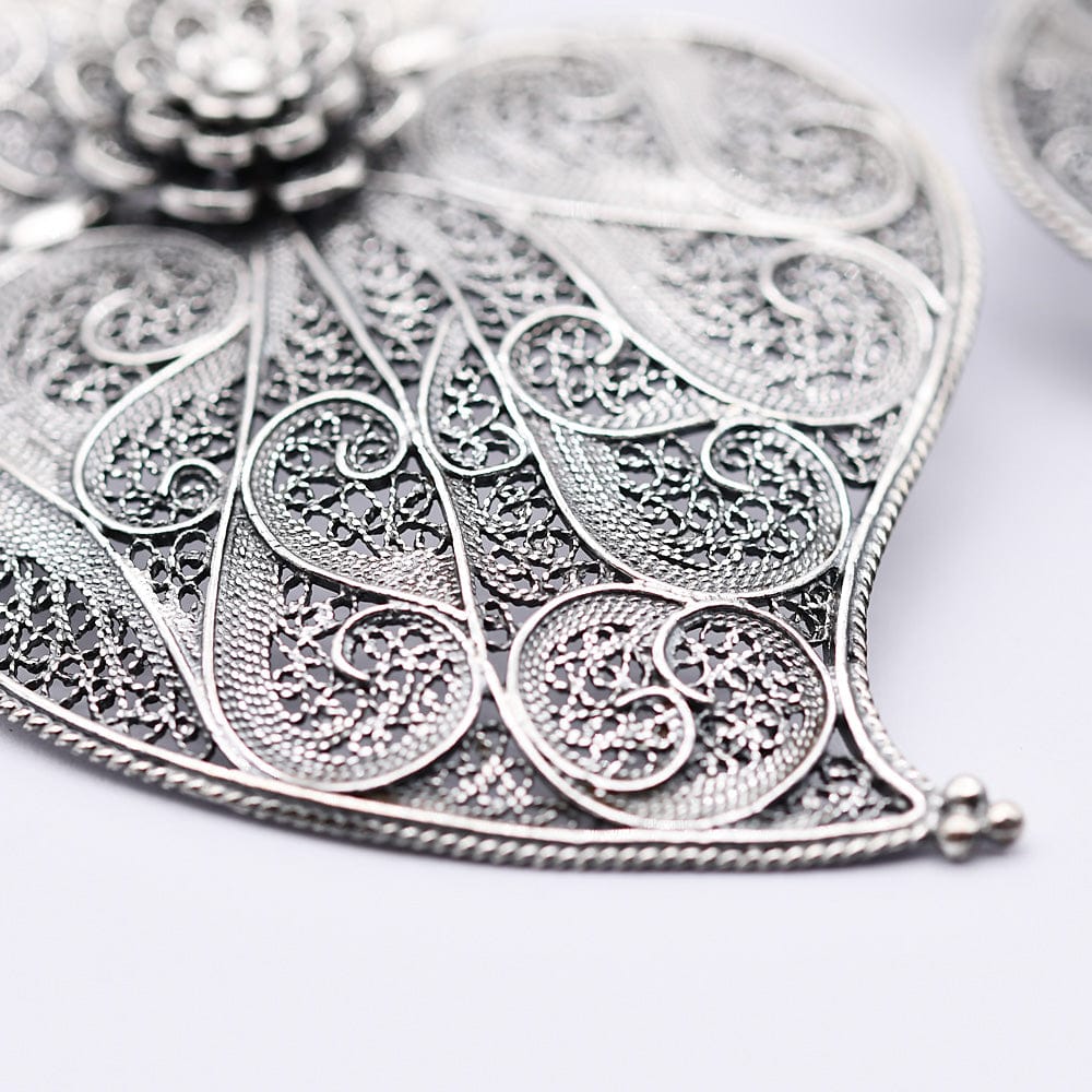 Coração de Viana I Silver Filigree Earrings - 2.6"