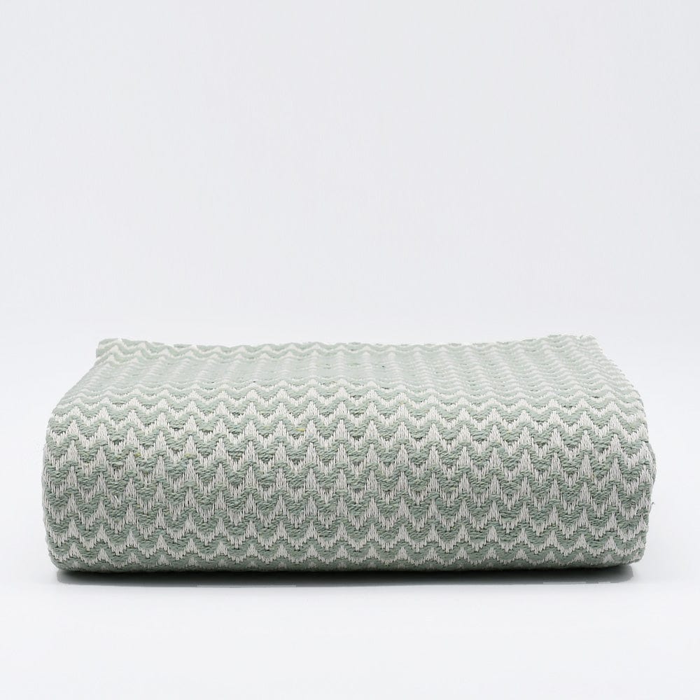 Ondas I Cotton Fringed Blanket - Light Green