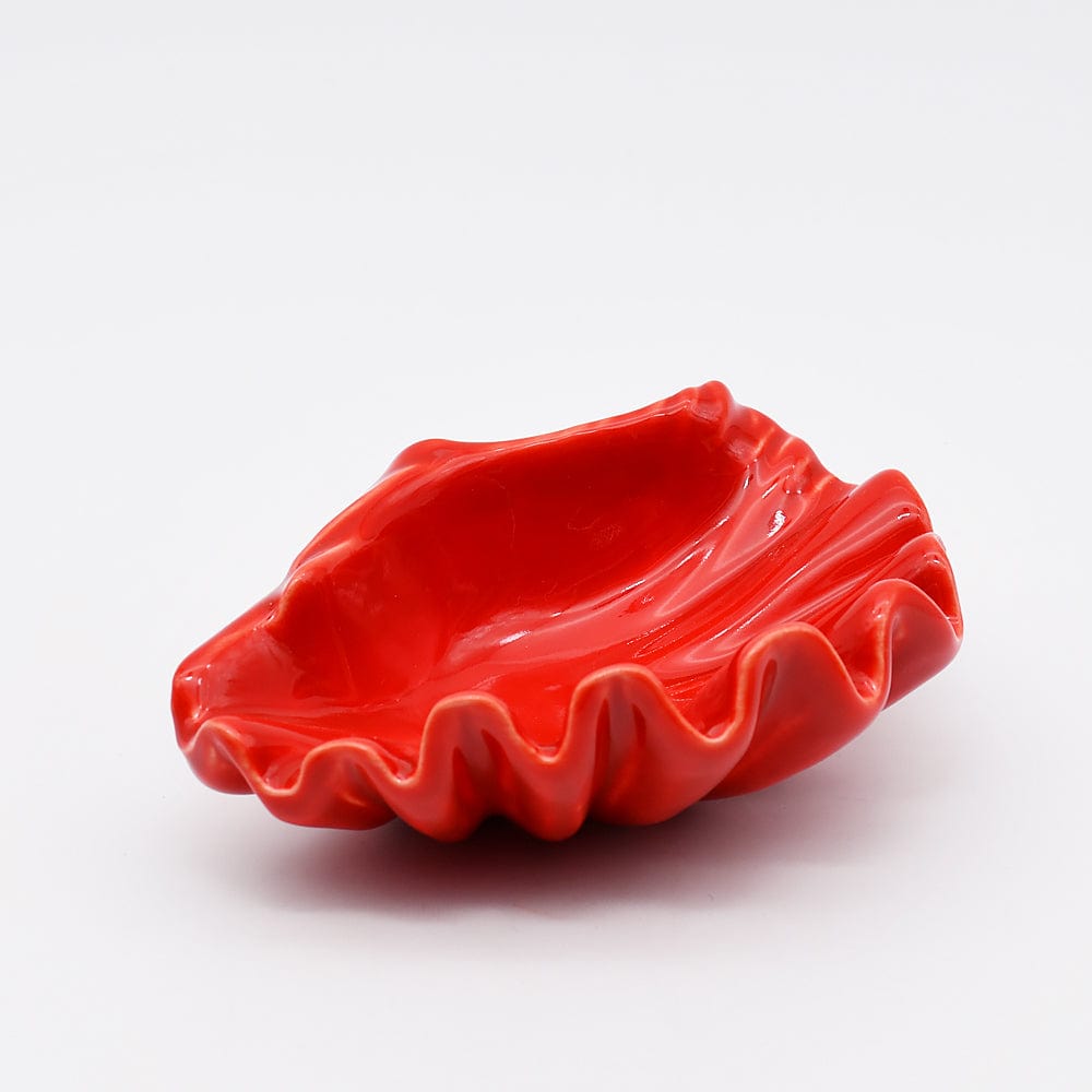 Scallop-shaped Ceramic Cup - Red